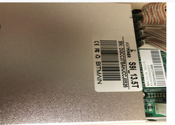 Bitmain Antคนขุดแร่ S9i 13.5 TH/S Asic Bitcoin Miner ใช้แล้ว 1405W